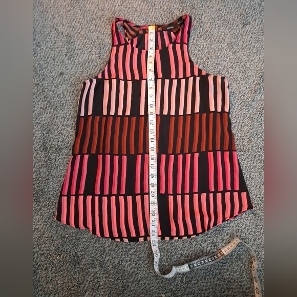 Top - Picture 3 of 5